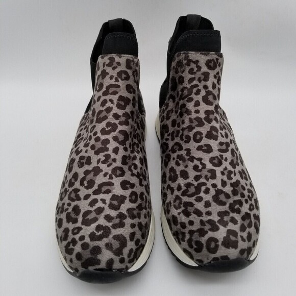 Kenneth Cole Reaction Women Gray Cheetah Print Cameron Chelsea Bootie 6.5 - Picture 3 of 8